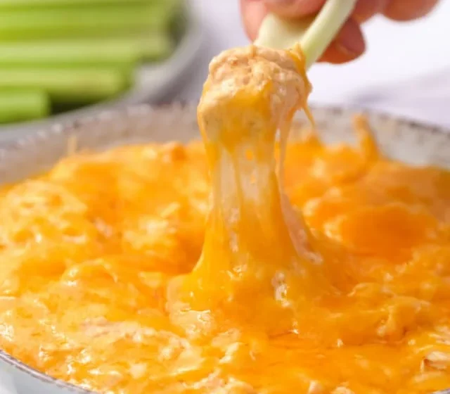 Buffalo chicken dip